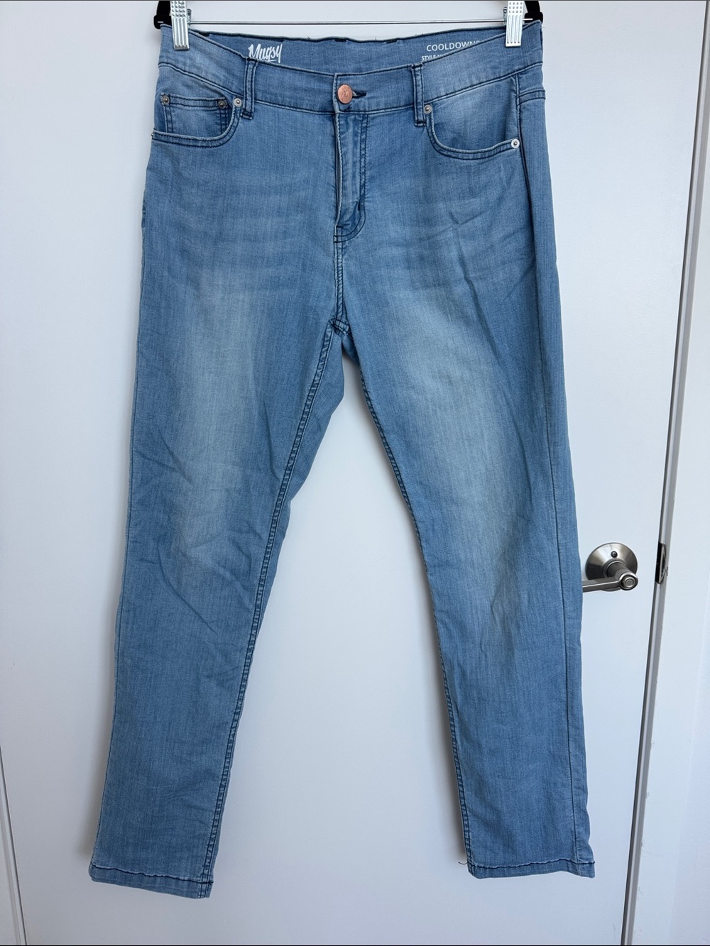Mugsy Men’s Cooldowns-Coolmax Light Wash Jeans 33x34